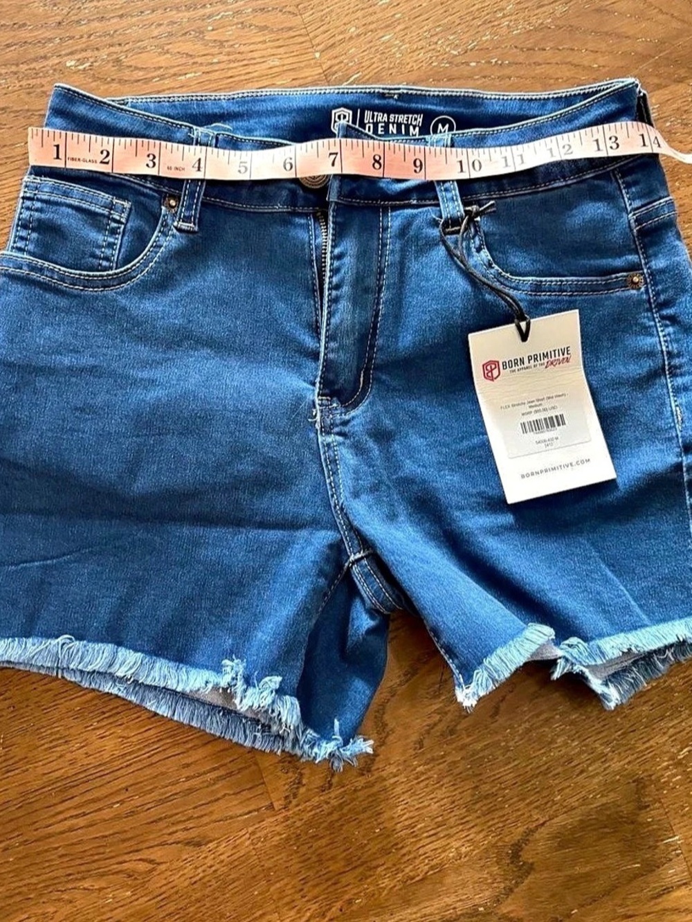 Women’s Born Primitive Flexy Stretch Jean Shorts Medium NWT